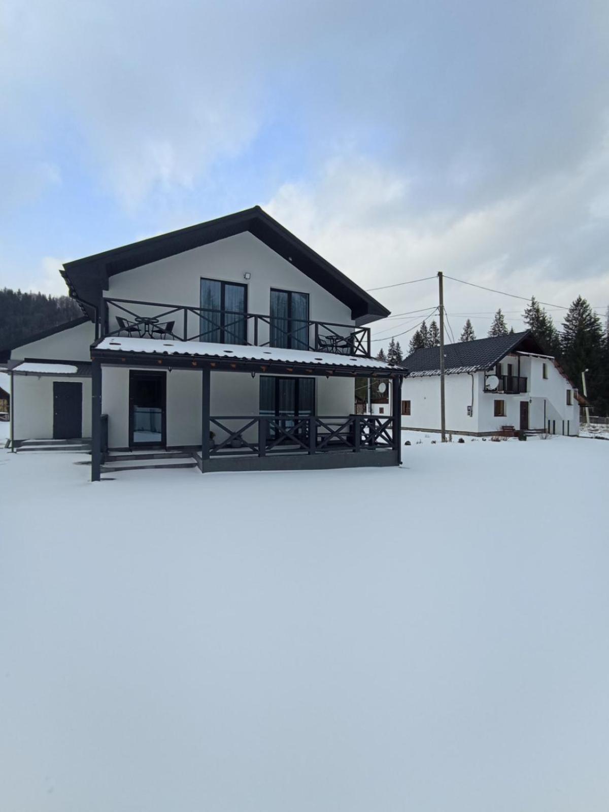 Hostal U Anastasii I Sofii Bilya Richki Mykulychyn Habitación foto