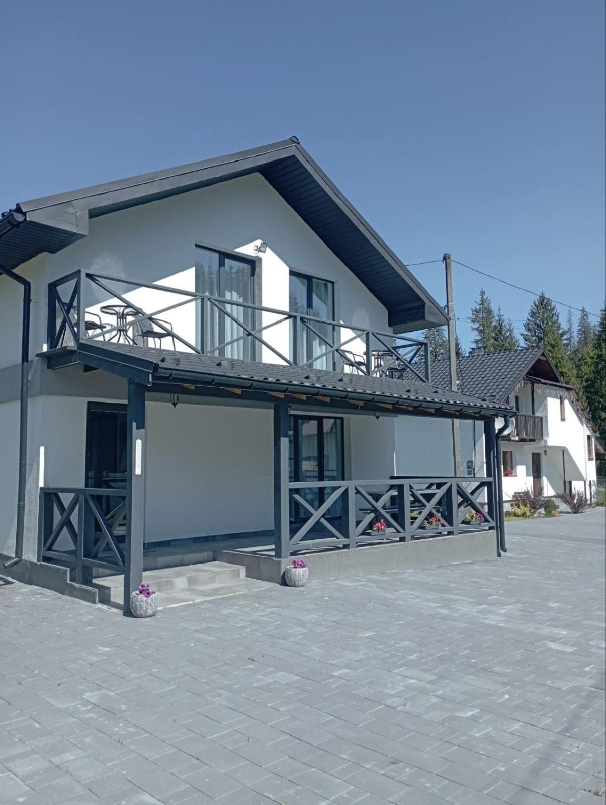 Hostal U Anastasii I Sofii Bilya Richki Mykulychyn Habitación foto