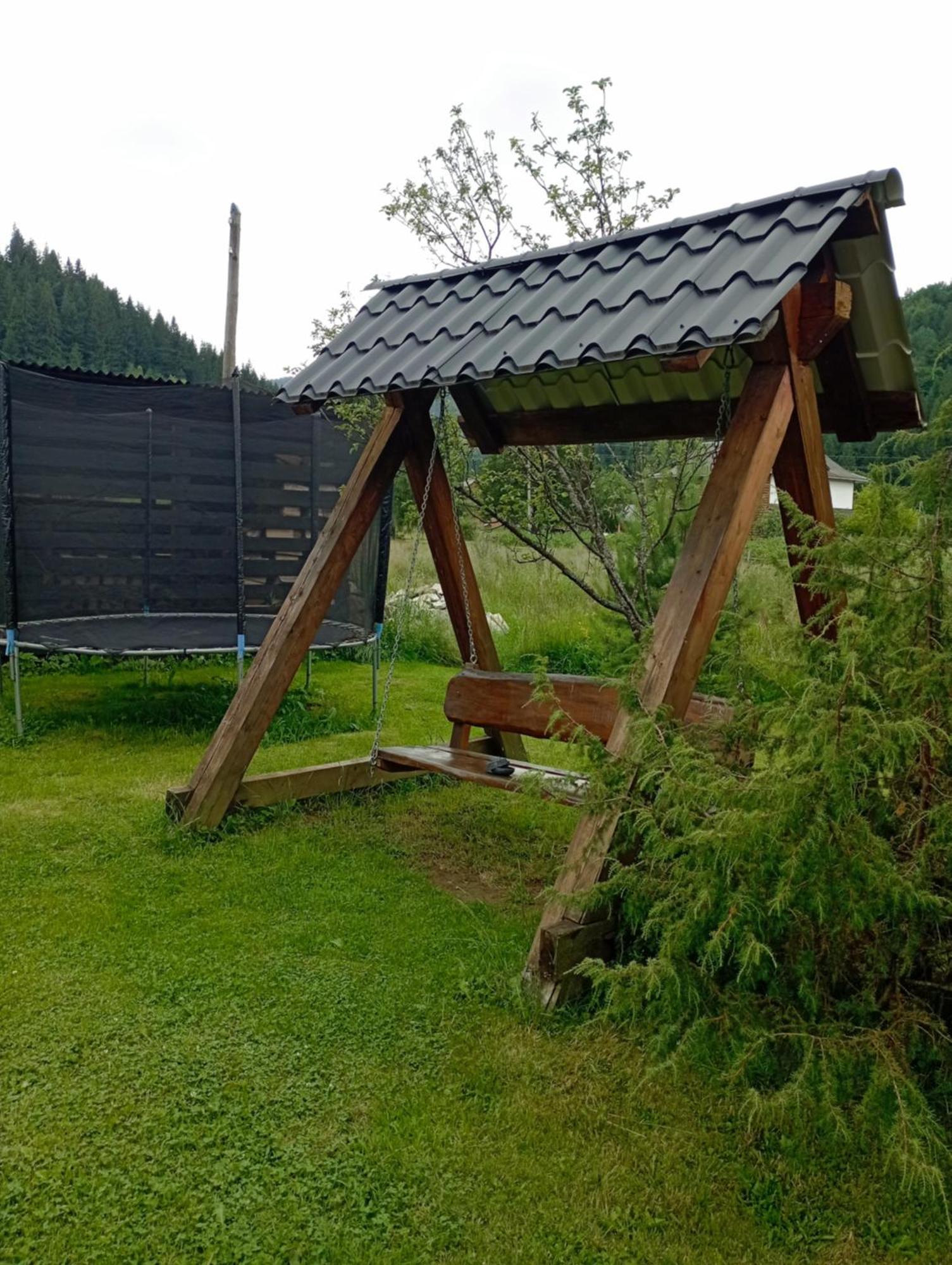 Hostal U Anastasii I Sofii Bilya Richki Mykulychyn Exterior foto